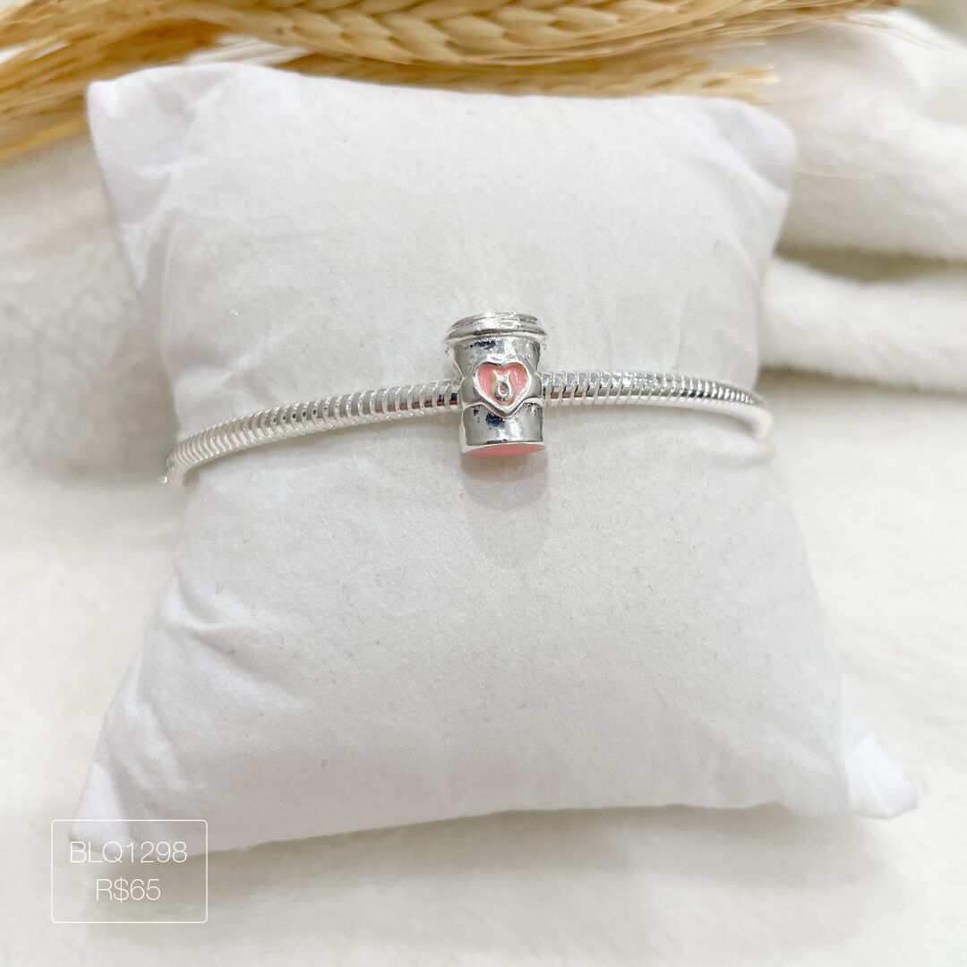 Berloque Copo de Café Rosa Passador Esmaltado Prateado